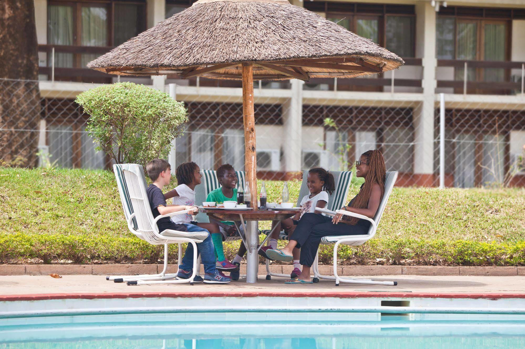 Sunbird Lilongwe Hotel Exterior photo