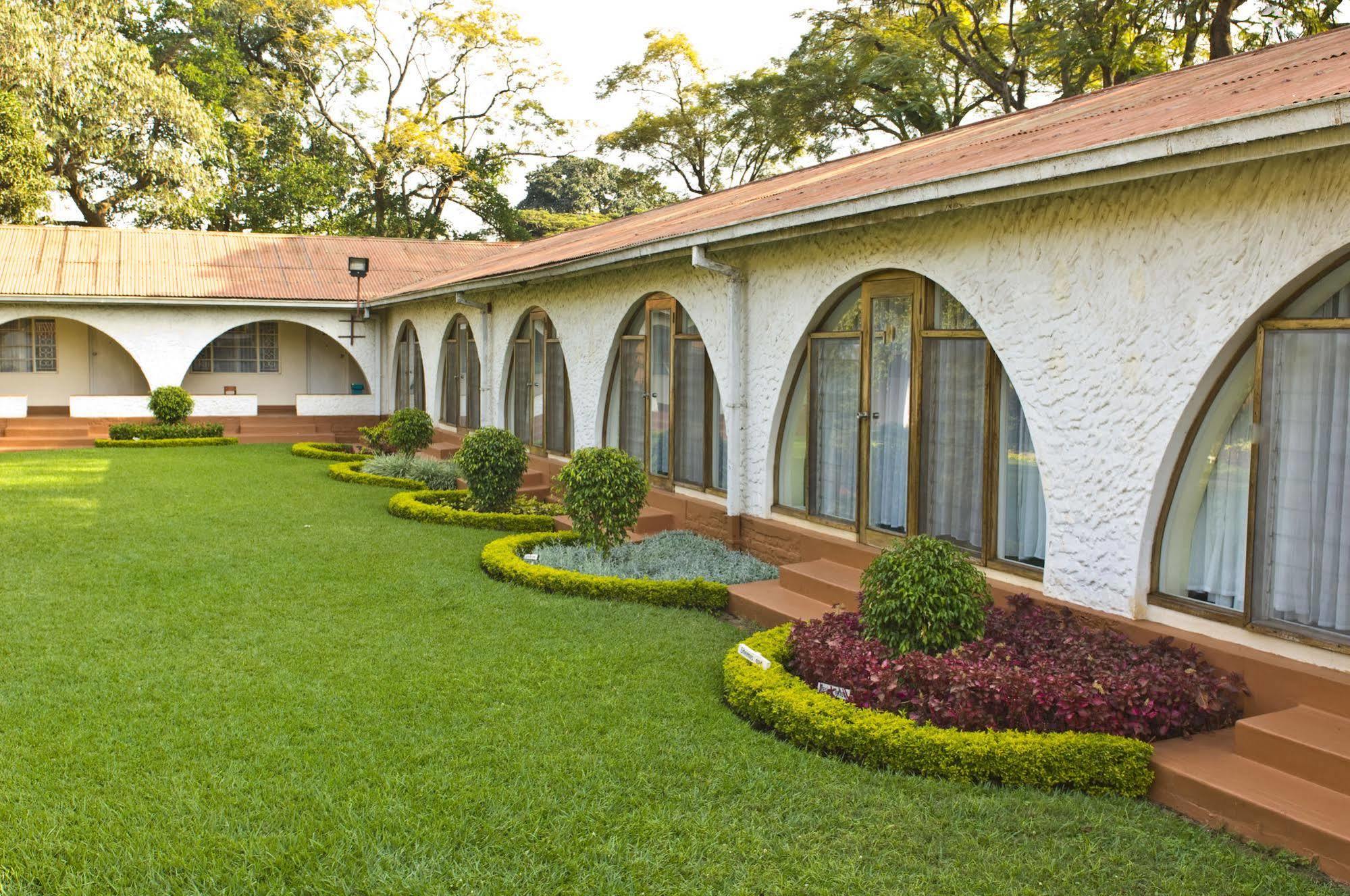 Sunbird Lilongwe Hotel Exterior photo